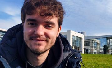 Mathys est étudiant au pôle Pierre-Jakez Hélias à Quimper.