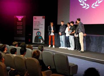 Une classe reçoit un prix "Je filme le métier qui me plaît"