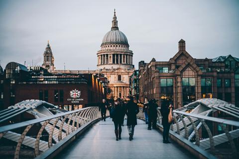 Le Millenium bridge à Londres