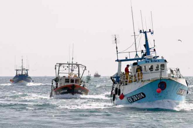 Bateaux de pêche au large