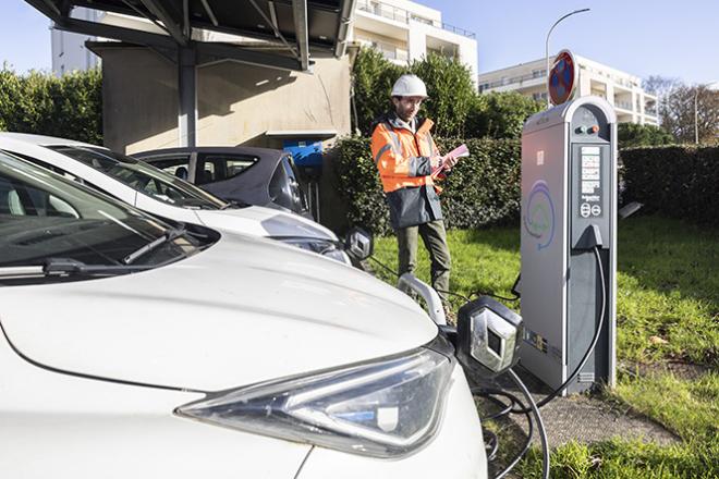 Nicolas Lebert, ingénieur en énergie solaire au Syndicat départemental d&#039;énergie et d&#039;équipement à Quimper (29)