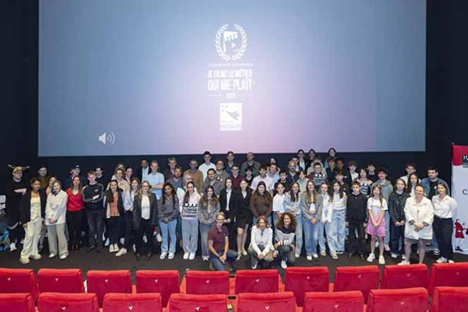 Les équipes lauréates de l'édition 2025 Les équipes lauréates de Je filme le métier qui me plaît sur scène